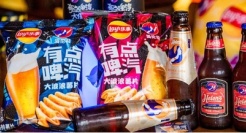 海伦司crush乐事？联名界被这股“啤汽”掀翻了