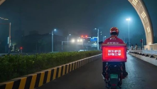 15万台电车“免费”拿！刘强东出手了！