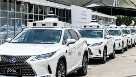 小马智行落地浦东，Robotaxi商业化还差几步？