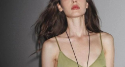 ZARA逼疯女生的“骷髅审美”，比“露臀照”还炸裂！
