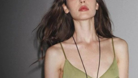 ZARA逼疯女生的“骷髅审美”，比“露臀照”还炸裂！