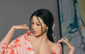 “小米价格，苹果品质”，春水堂掘金百亿硅胶娃娃市场