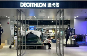 反水的迪卡侬，并不想当lululemon